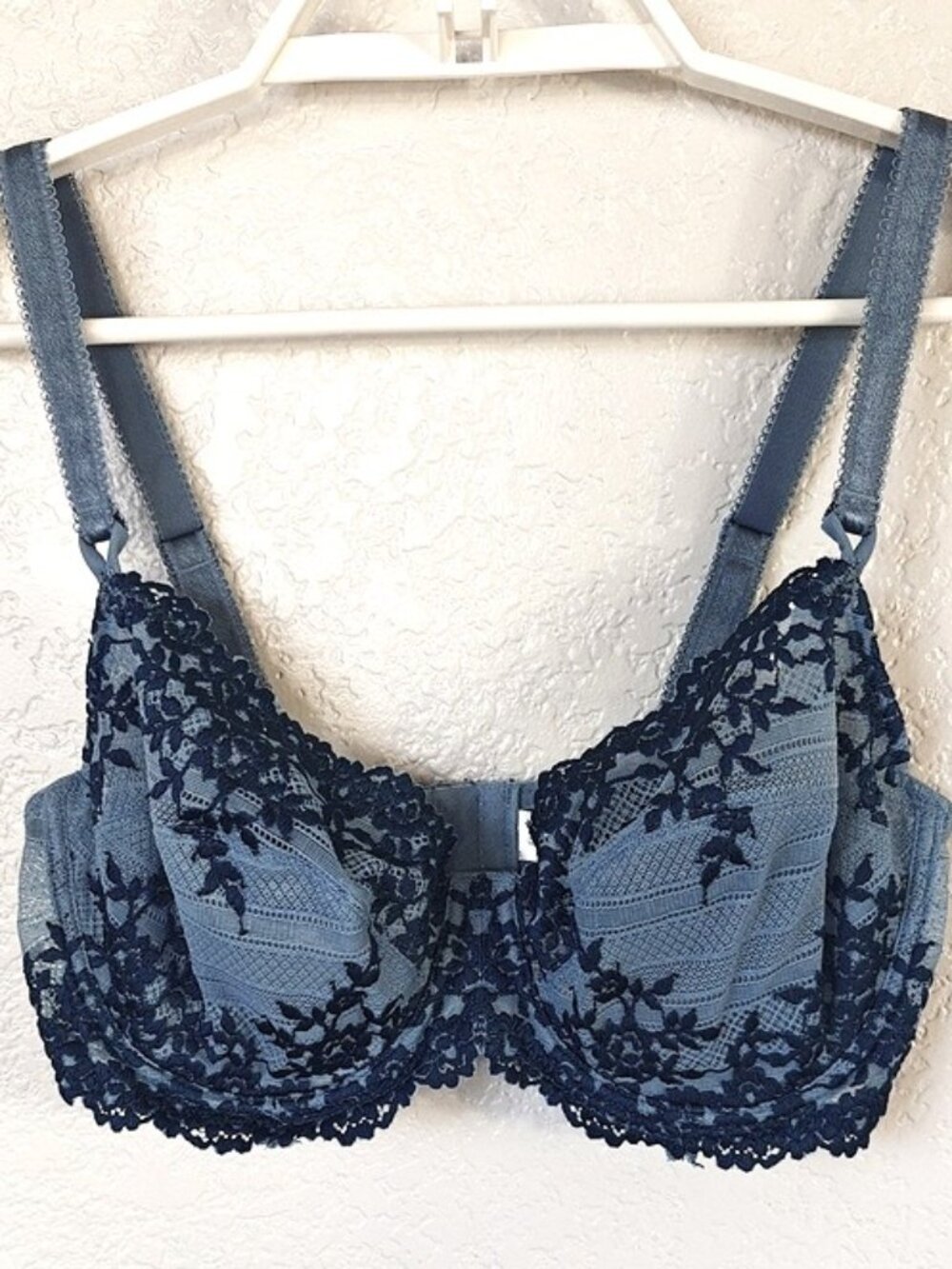 Wacoal 36D Bra Blue Embrace Lace Underwired Unlined